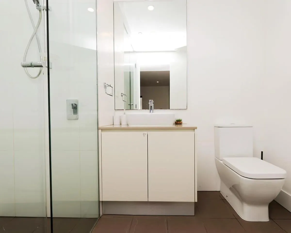 Iconic On Vue With Free Parking Pool Gym Cbd Apartment Adelaide