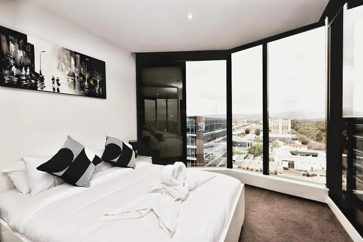 Iconic On Vue With Free Parking Pool Gym Cbd Apartment Adelaide
