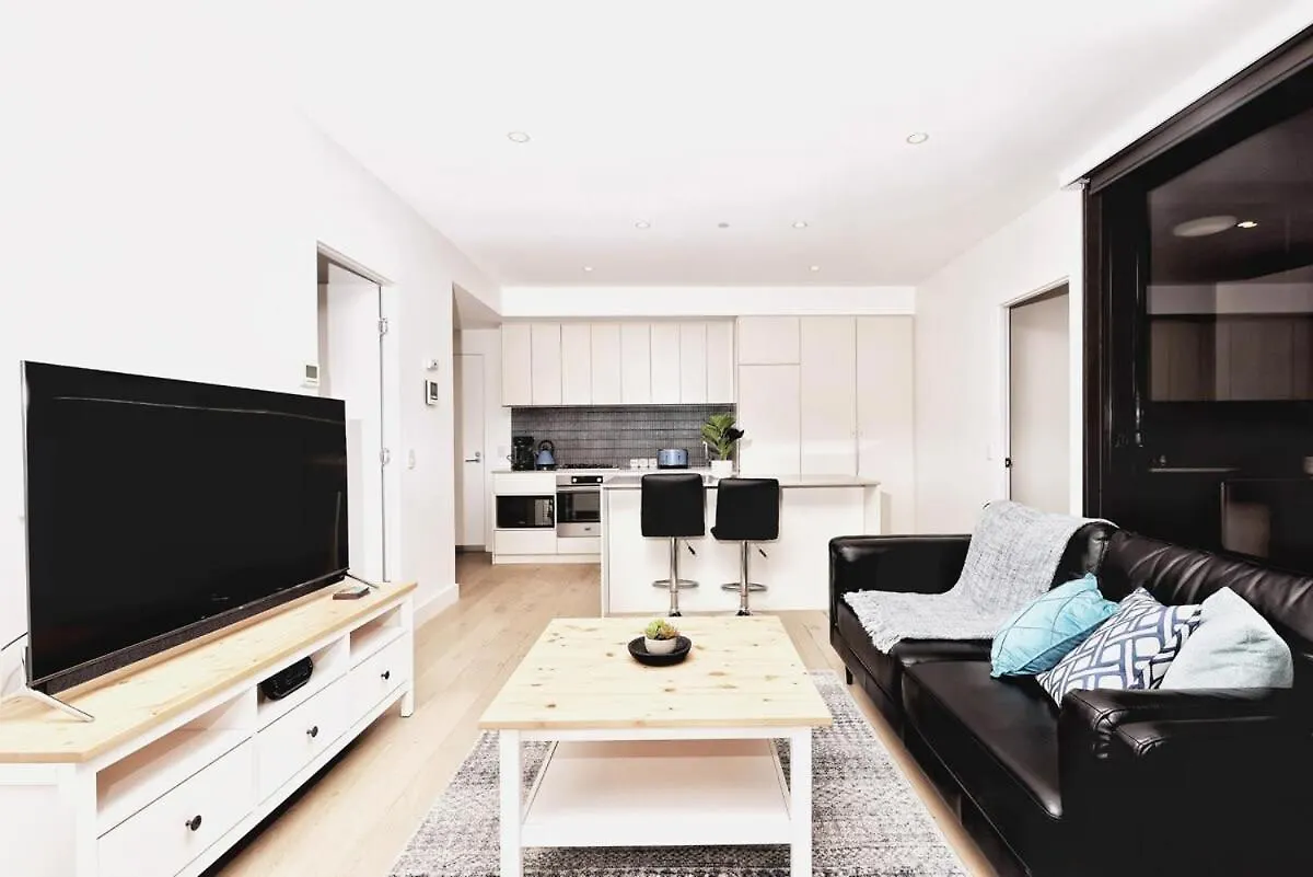 Iconic On Vue With Free Parking Pool Gym Cbd Apartment Adelaide
