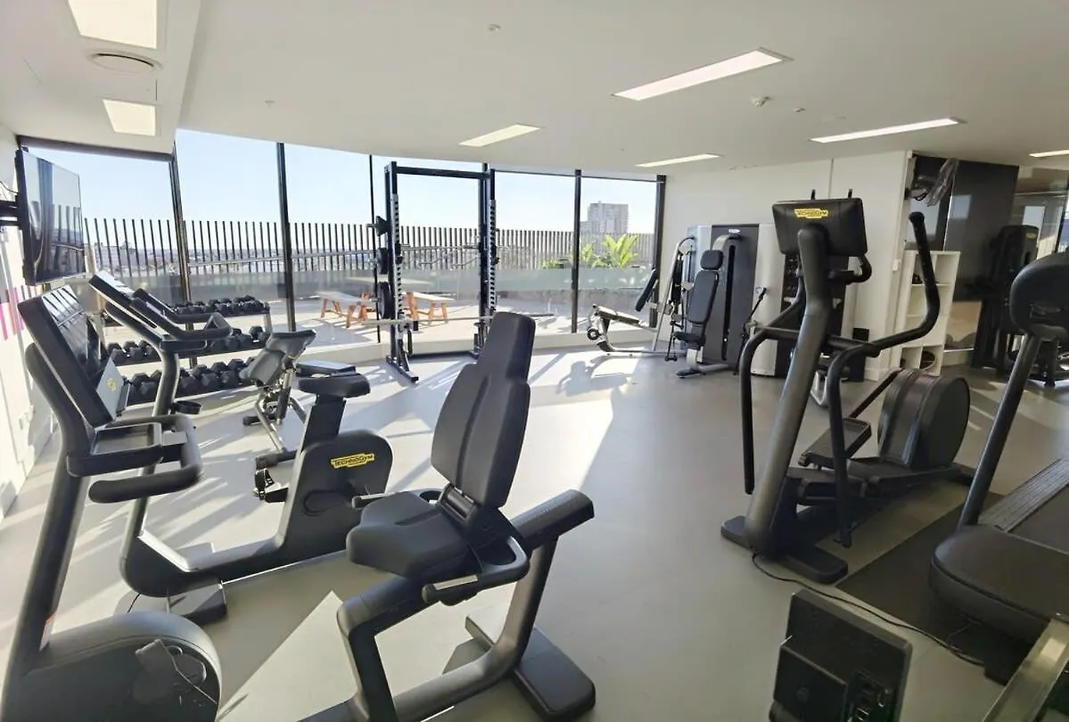 Iconic On Vue With Free Parking Pool Gym Cbd Apartment Adelaide Australia