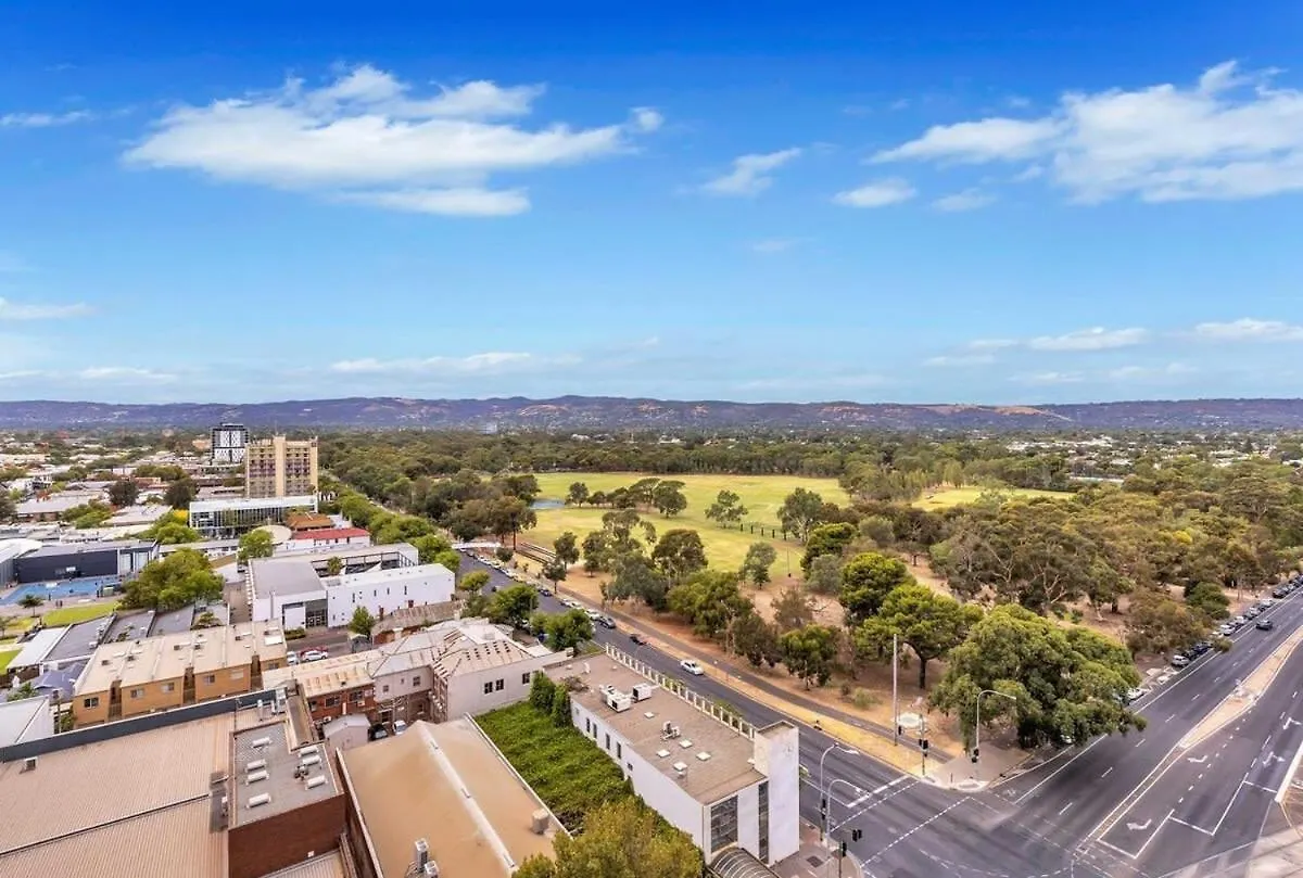 Iconic On Vue With Free Parking Pool Gym Cbd Apartment Adelaide